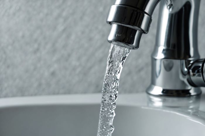 水道法の水質基準とは？2026年のPFAS規制見直しと企業の対応